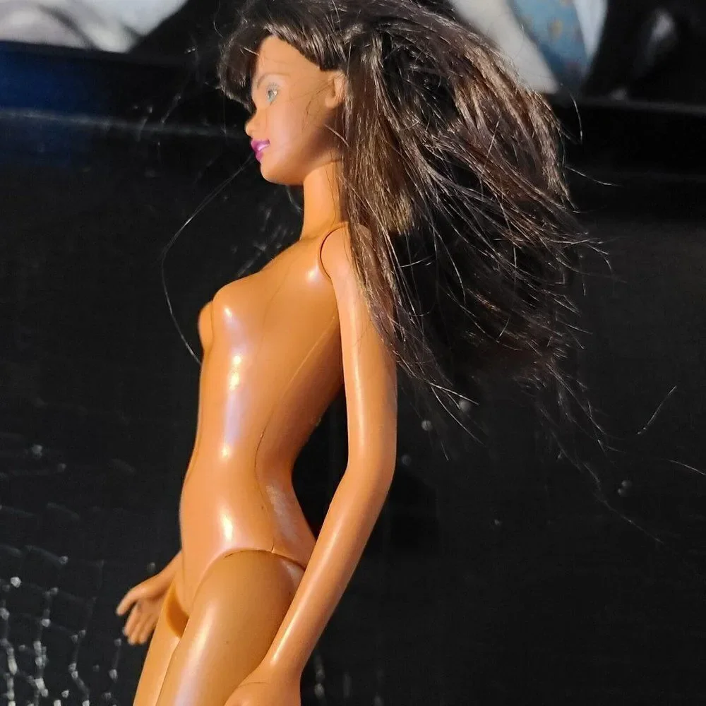 Vintage 2000 Mattel Teresa Friend of Barbie Surf City Doll Brunette #28419